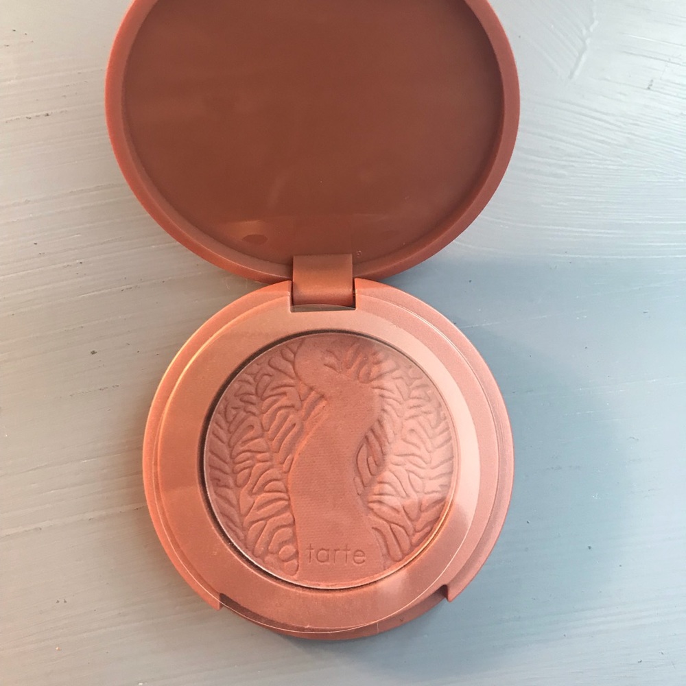 Tarte blush